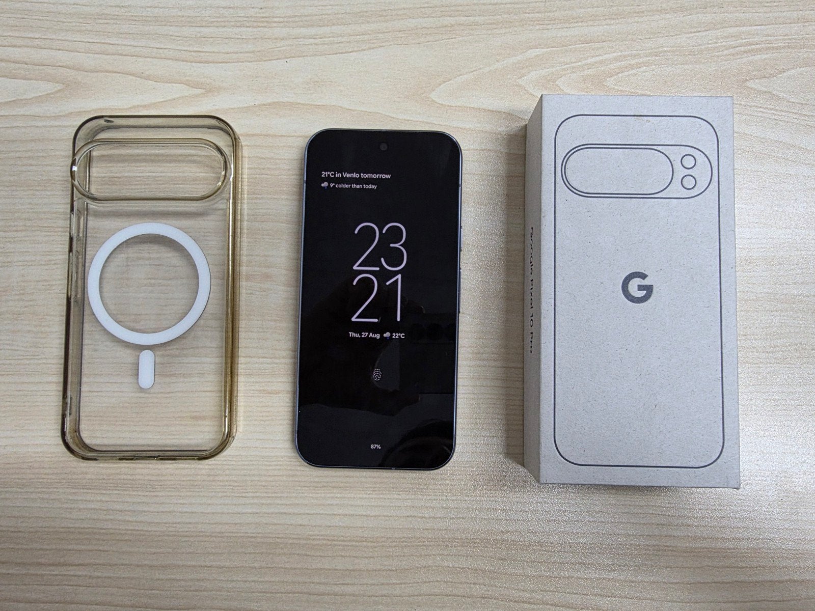 Google Pixel 10 Pro - 256GB - ZGAN - Met doos, Ophalen of Verzenden, Zo goed als nieuw, Klassiek of Candybar, Zonder simlock