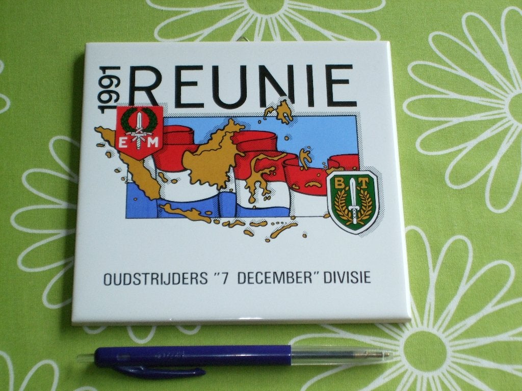 Oudstrijders Divisie Reunie 7 december 1991 - tegel, Verzamelen, Ophalen of Verzenden, Overige soorten, Nederland, Overige typen