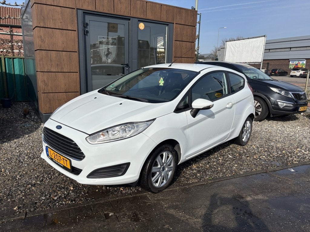 Ford Fiesta 1.25*BJ2015! KOOPJE * MEGADEAL (bj 2015), Voorwielaandrijving, Gebruikt, 4 cilinders, 60 pk