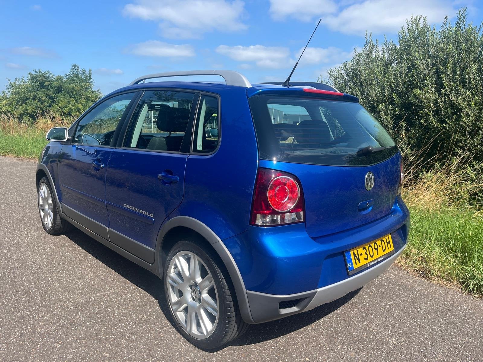 Volkswagen Polo 1.4 Cross | Airco | APK juli 2027, Auto's, Volkswagen, Voorwielaandrijving, 15 km/l, Bedrijf, Handgeschakeld