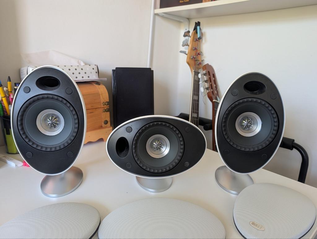 KEF los 2x e301 (€35) + 1x e301c (€50), of als set (€100)