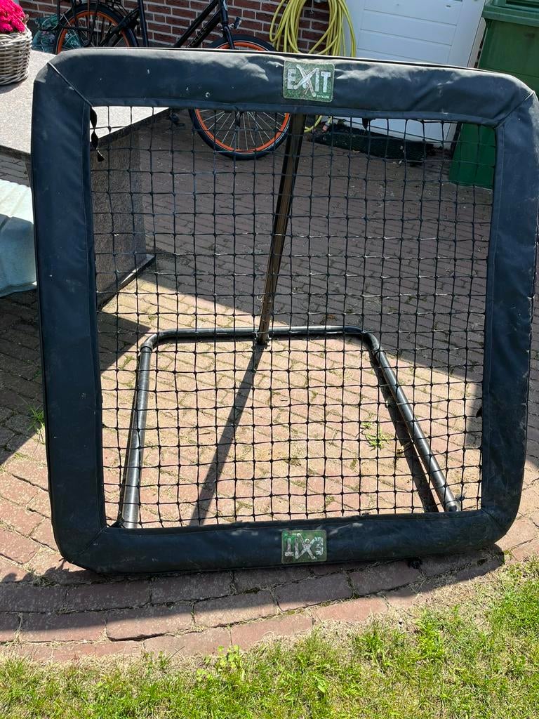 Voetbal kickback rebounder Exit, Ophalen, Gebruikt