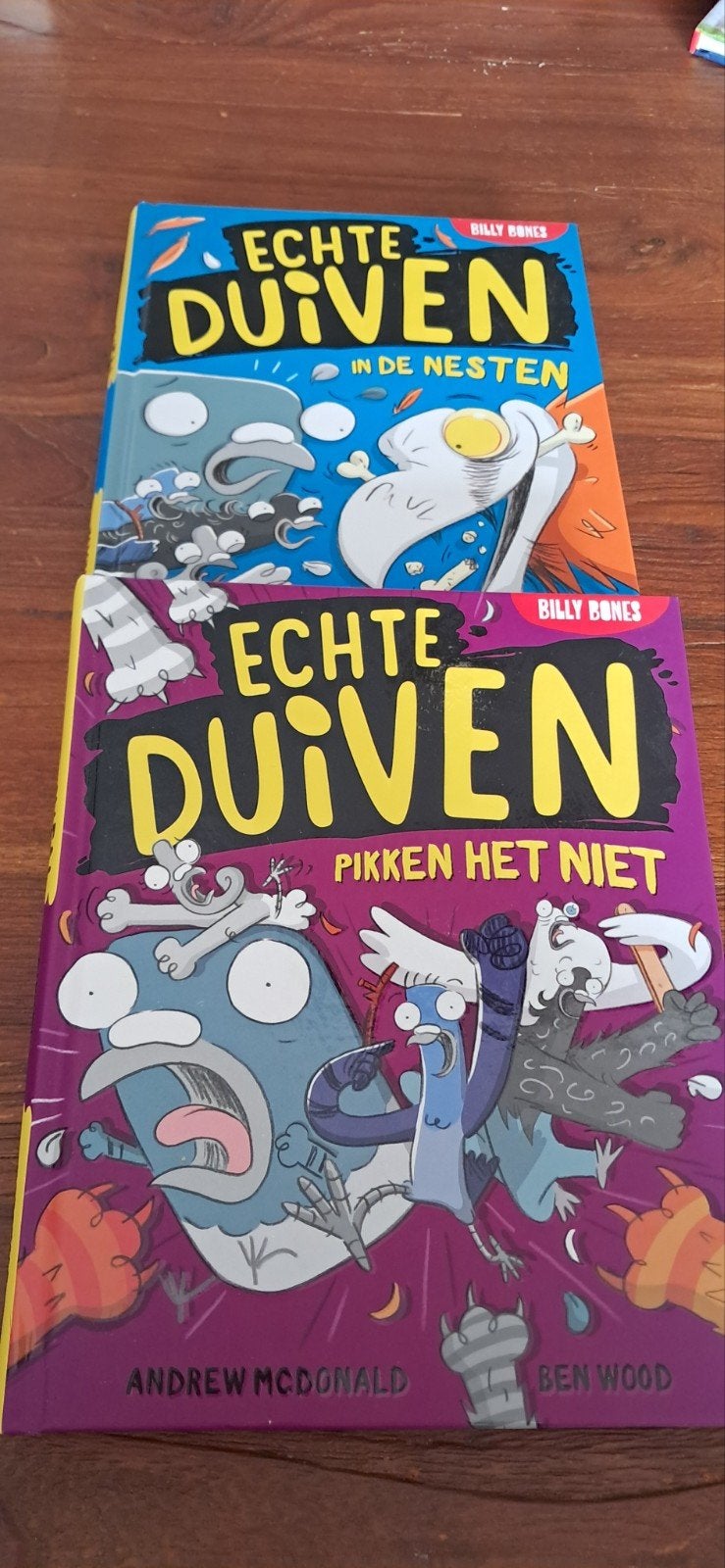 Echte Duiven: In de Nesten & Pikken het Niet (2 boeken), Ophalen, Zo goed als nieuw, Andrew McDonald, Fictie