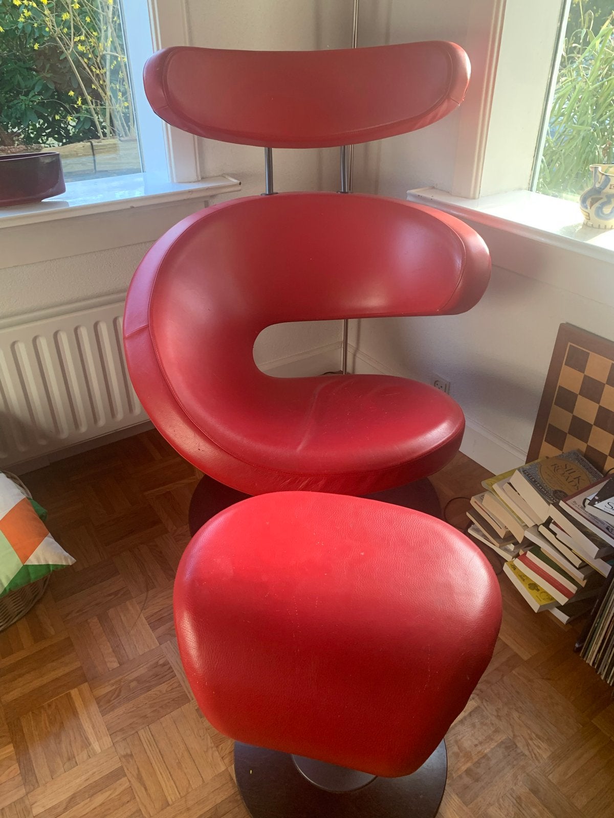Design fauteuil Varier Peel met voetenbank - Rood leer, Ophalen, Gebruikt, Leer, Eén