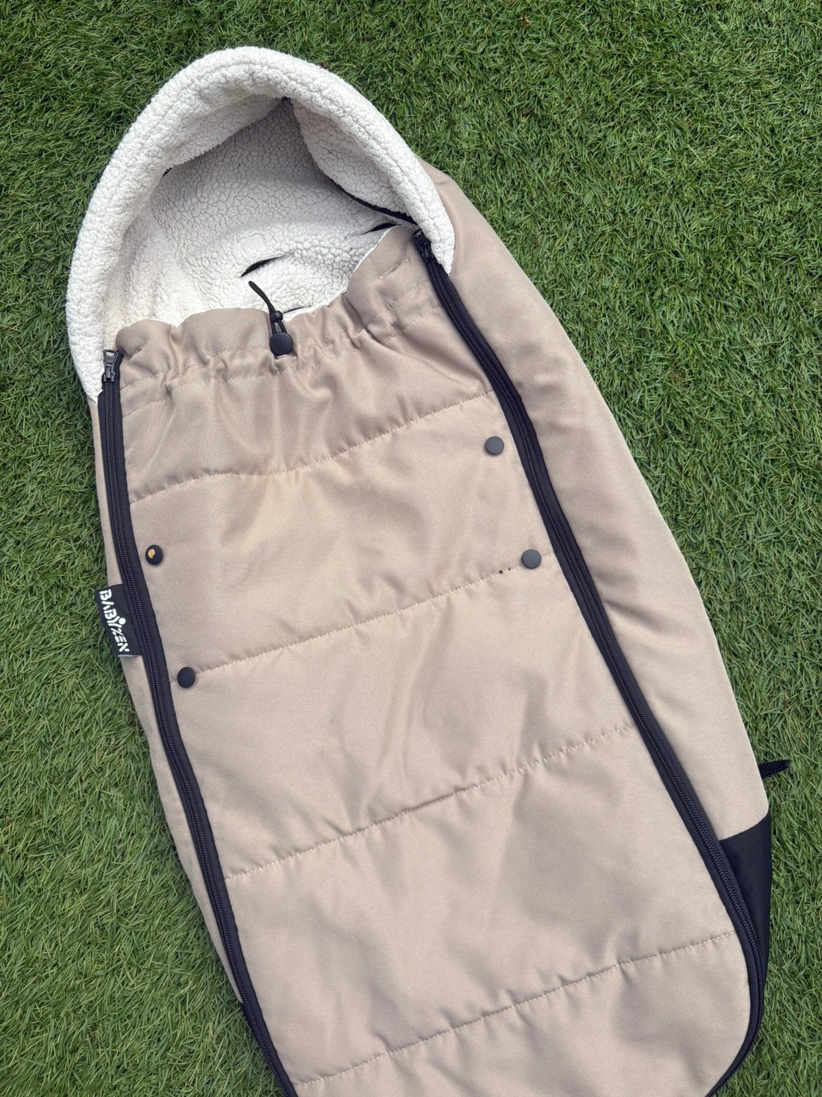 Originele Babyzen YOYO voetenzak Taupe/Zwart, Kinderen en Baby's, Buggy's, Ophalen of Verzenden, Zo goed als nieuw, Voetenzak