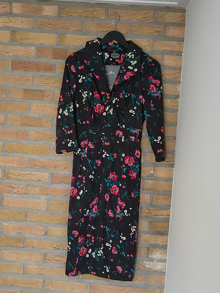 Hearts & Roses jurk, maat S, Ophalen of Verzenden, Zo goed als nieuw, Zwart, Boven de knie