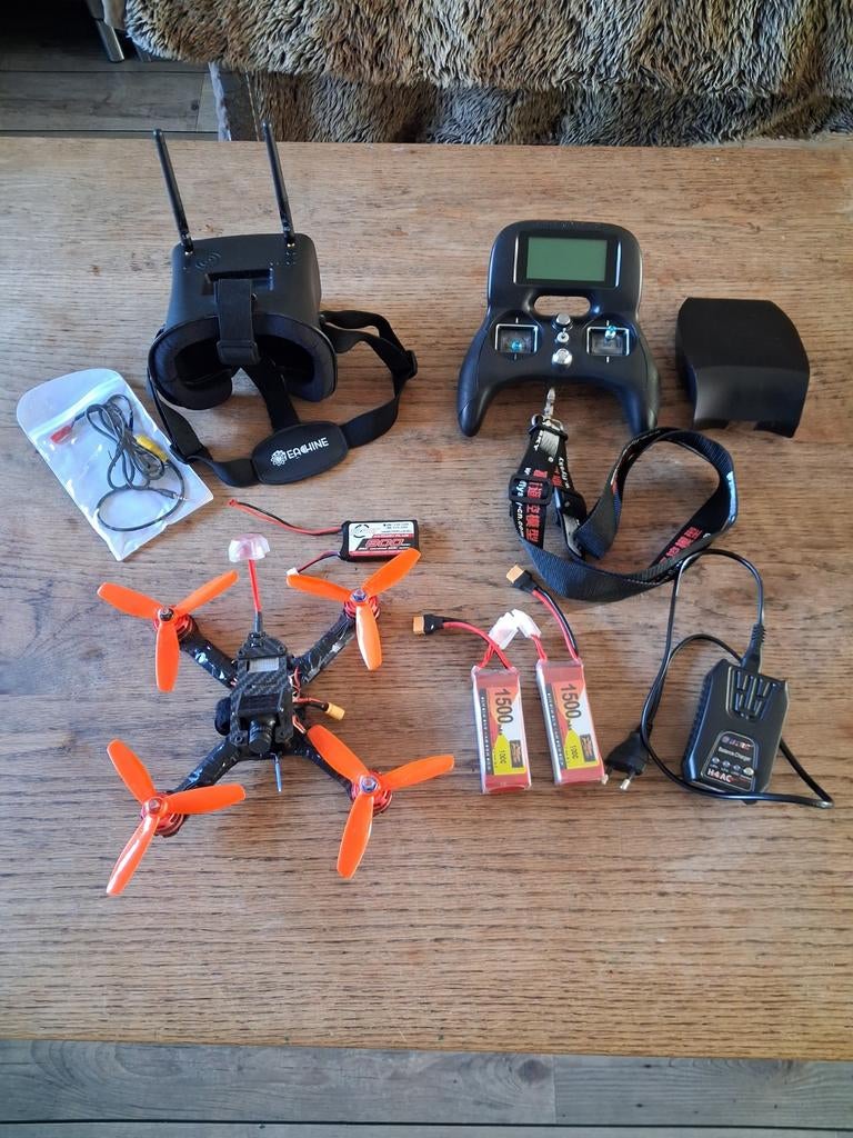 Complete FPV set 5 inch drone, zender, goggle en lader, Hobby en Vrije tijd, Modelbouw | Radiografisch | Helikopters en Quadcopters