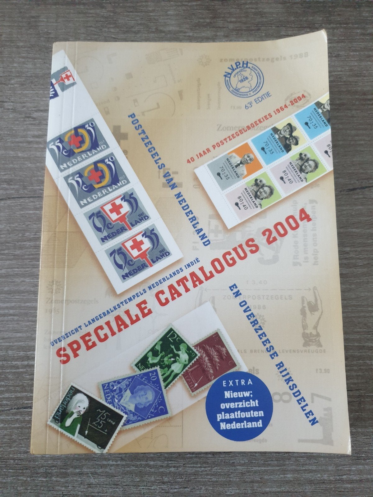 Speciale Catalogus 2004 Postzegels van Nederland, Boeken, Ophalen of Verzenden, Gelezen