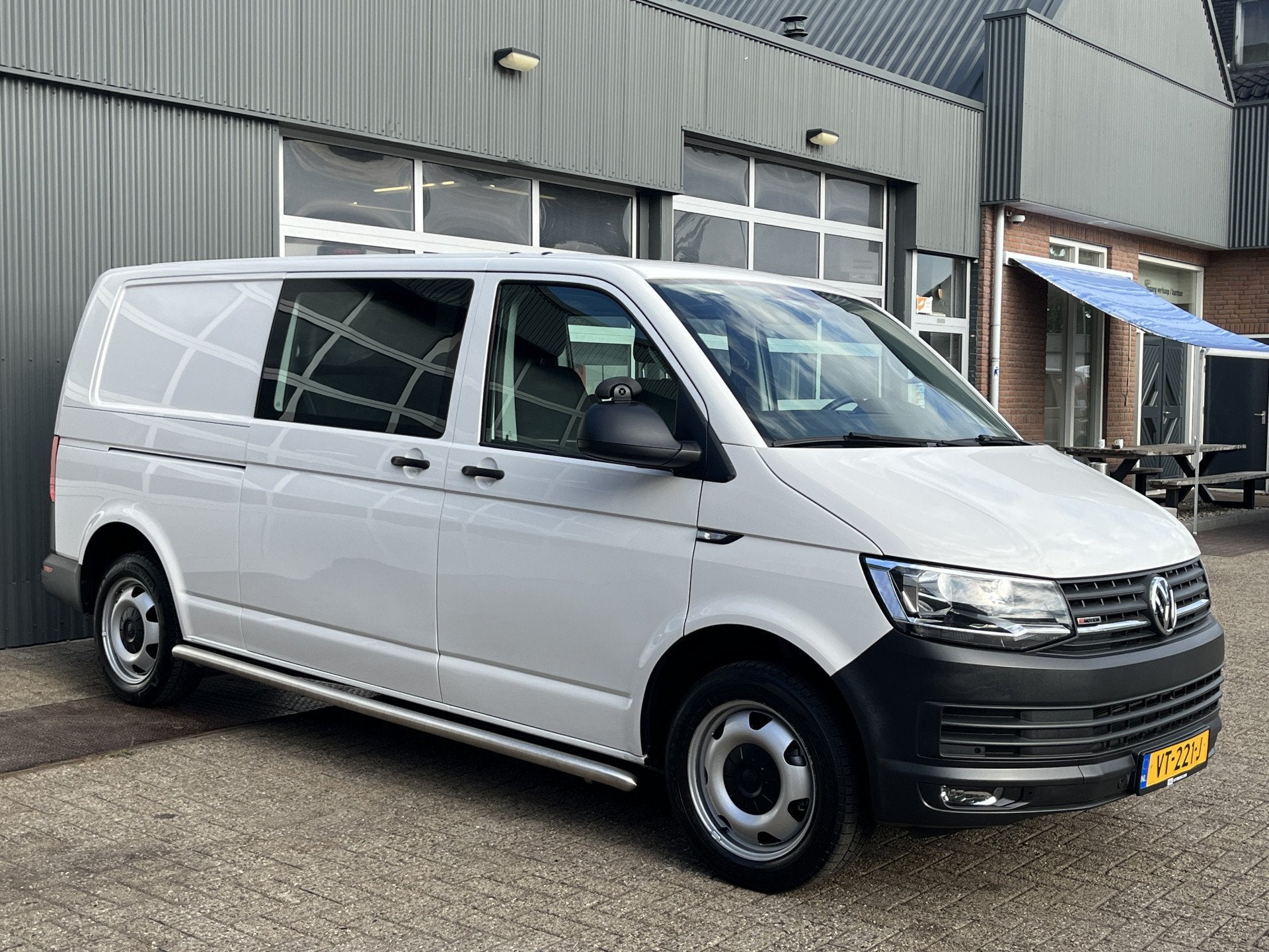 Volkswagen Transporter 2.0 TDI L2H1 DC 4Motion 150pk 4x4 Dub, Automaat, Stof, Gebruikt, 4 cilinders