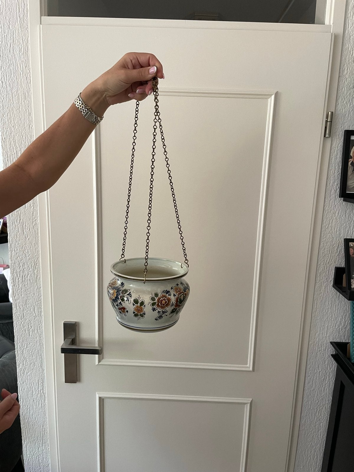 Vintage Delfts polychroom hangpot – keramiek met ketting, Antiek en Kunst, Ophalen
