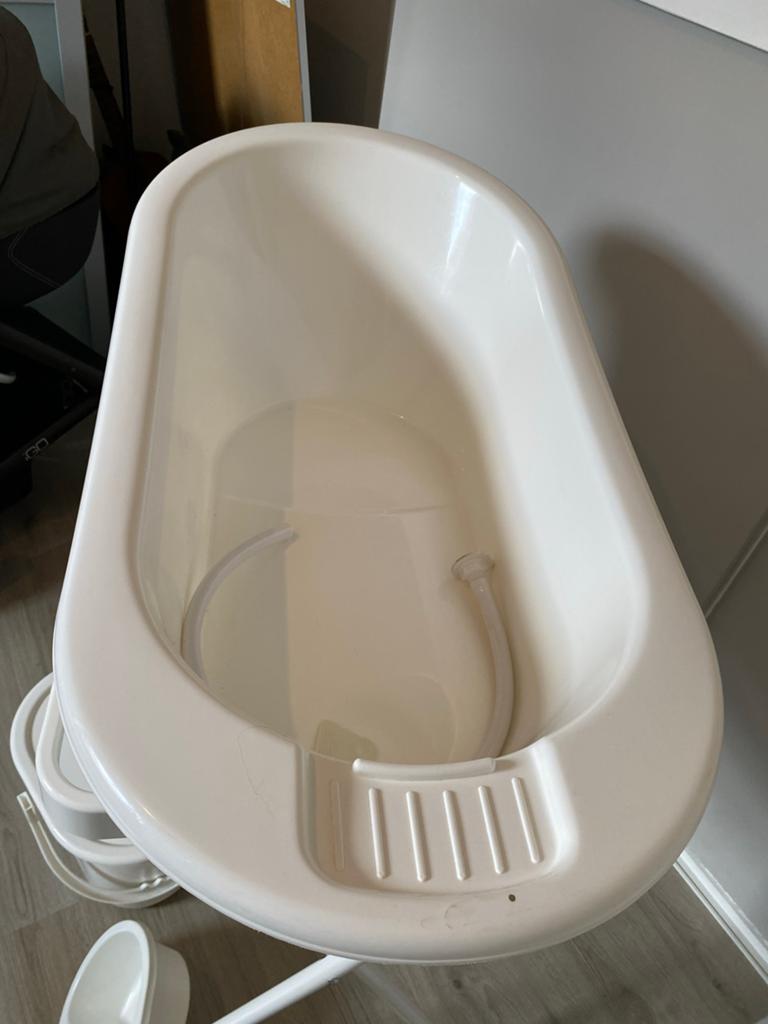 Nijntje Babybadje met standaard en luieremmer, Ophalen, Nijntje, Zo goed als nieuw, Badje