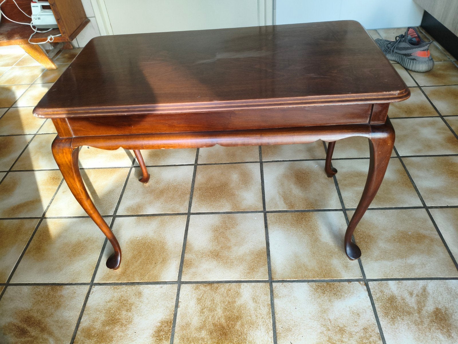 Vintage bijzettafeltje / telefoontafeltje (Queen Anne stijl), Ophalen