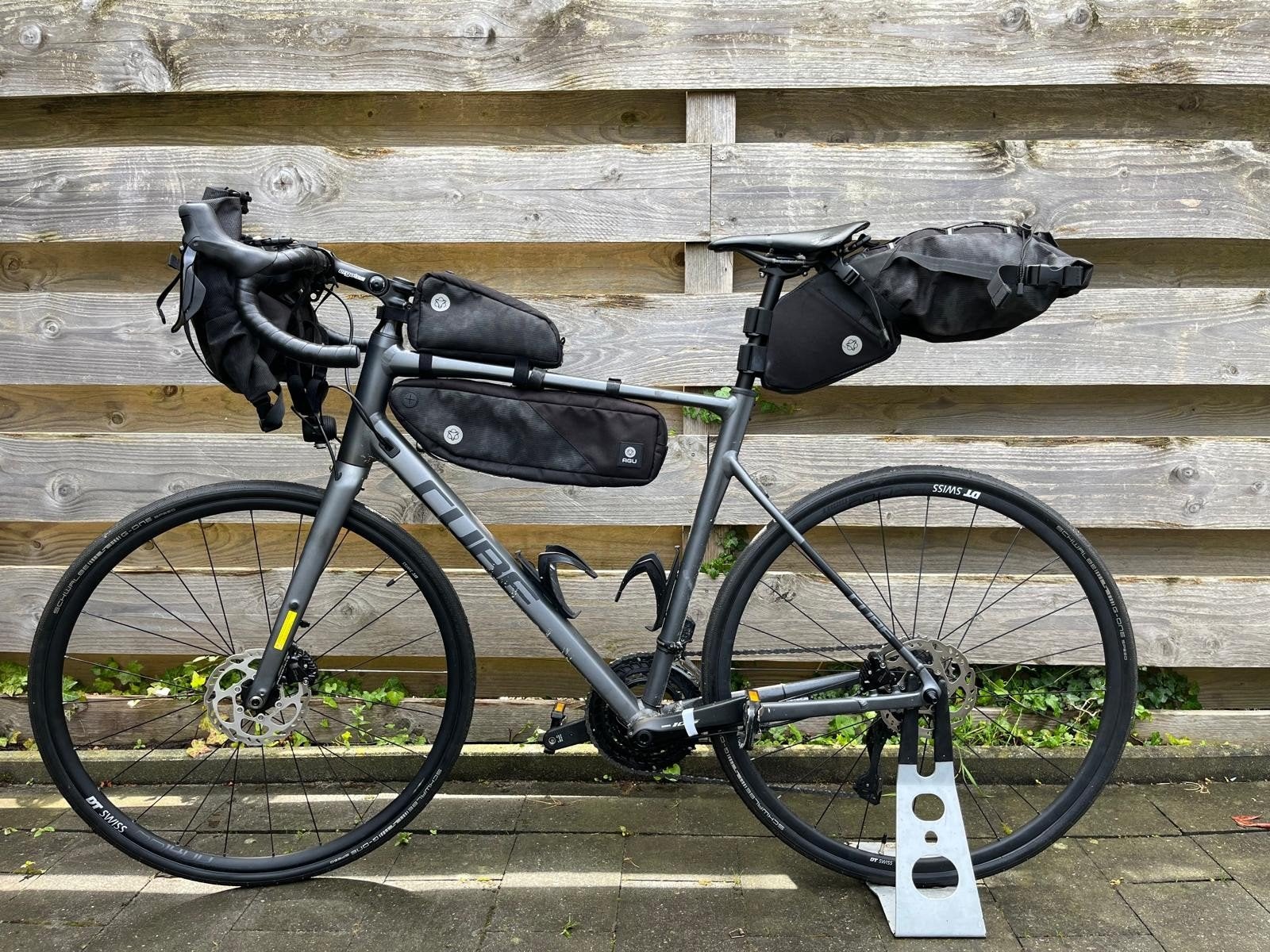 Te huur - Agu bikepacking tassen set, Ophalen of Verzenden, Zo goed als nieuw