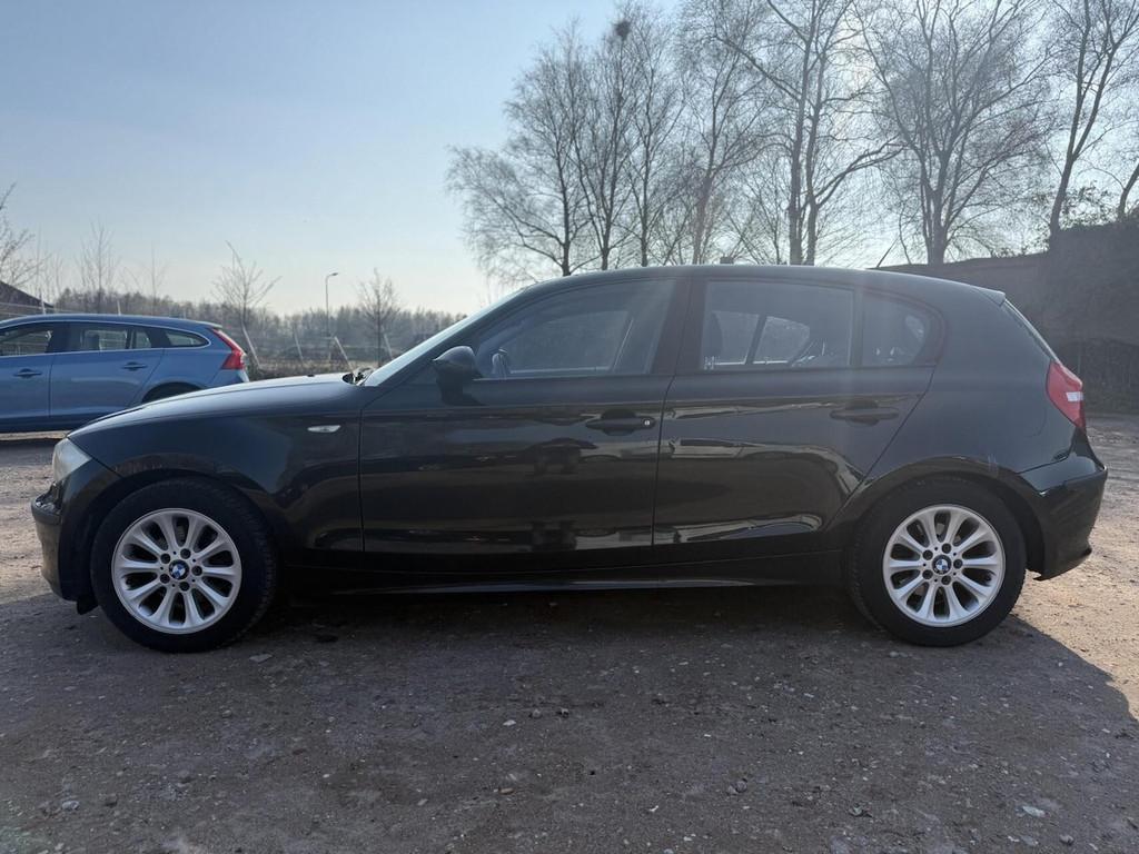BMW 1-serie 116i Business Line INC NIEUW APK AIRCO PSENSOR, Auto's, 1-Serie, Achterwielaandrijving, Gebruikt, 4 stoelen