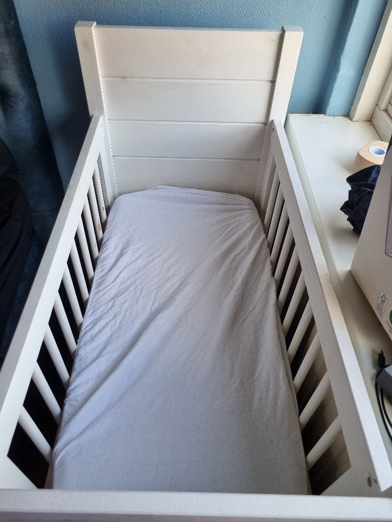 Baby bedje met matras en hoeslaken tot 6 maanden, Ophalen, Gebruikt, Ledikant