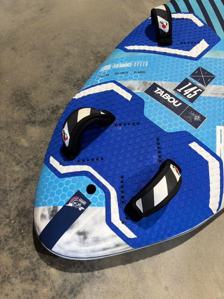 Tabou Rocket LTD - 145L / 100% Carbon, Watersport en Boten, Windsurfen, Ophalen, 7 m² of meer, -, -
