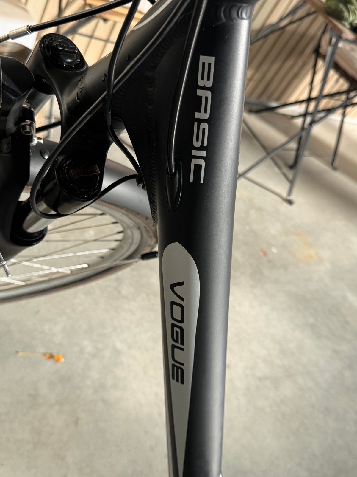 Vogue Basic elektrische fiets - Zo goed als nieuw, Velgrem, Zo goed als nieuw, Ophalen, Overige merken