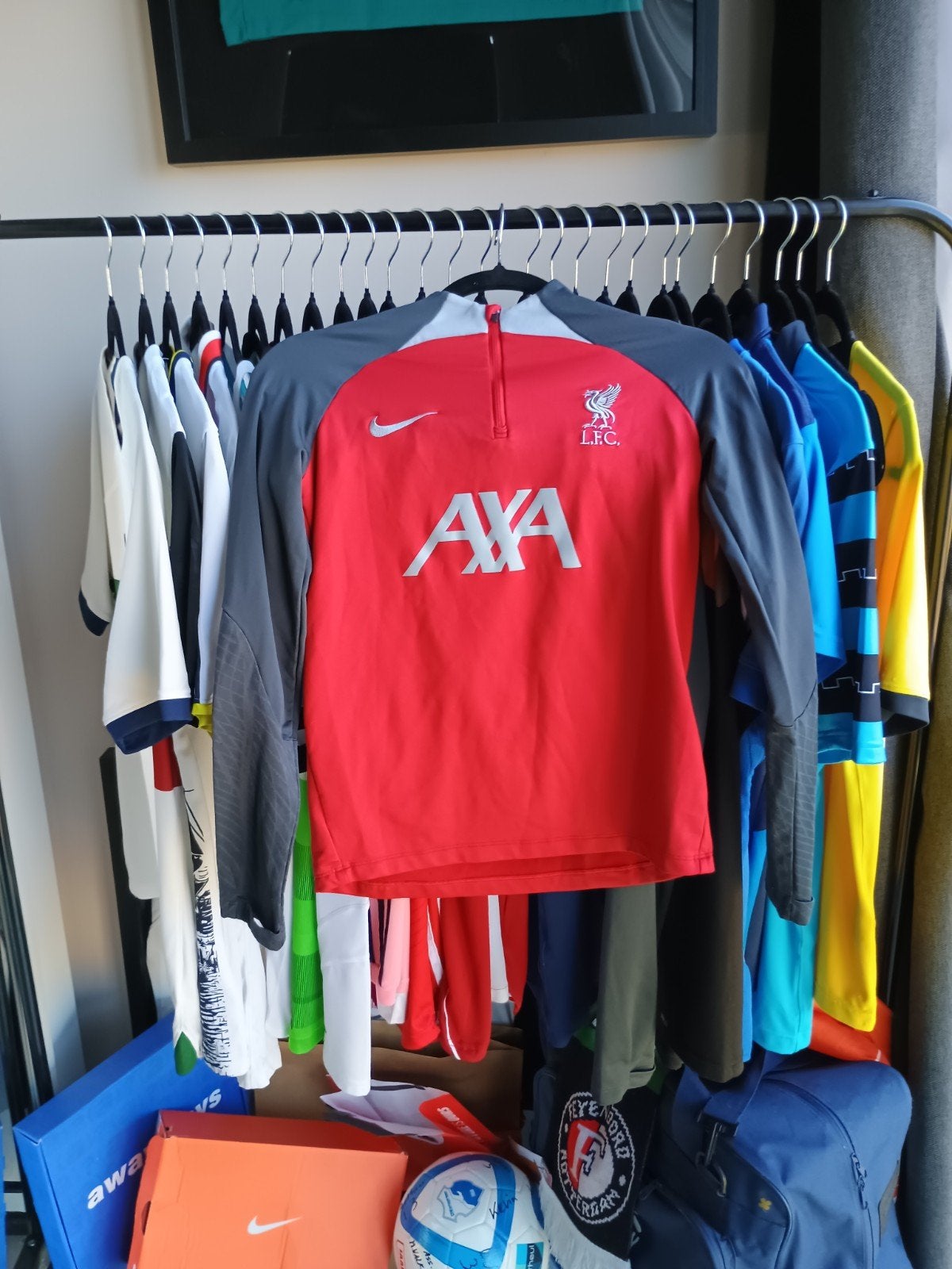 een mooi Liverpool voetbal pakje maat 146/158, Maat XS of kleiner, Ophalen of Verzenden, Zo goed als nieuw, Shirt
