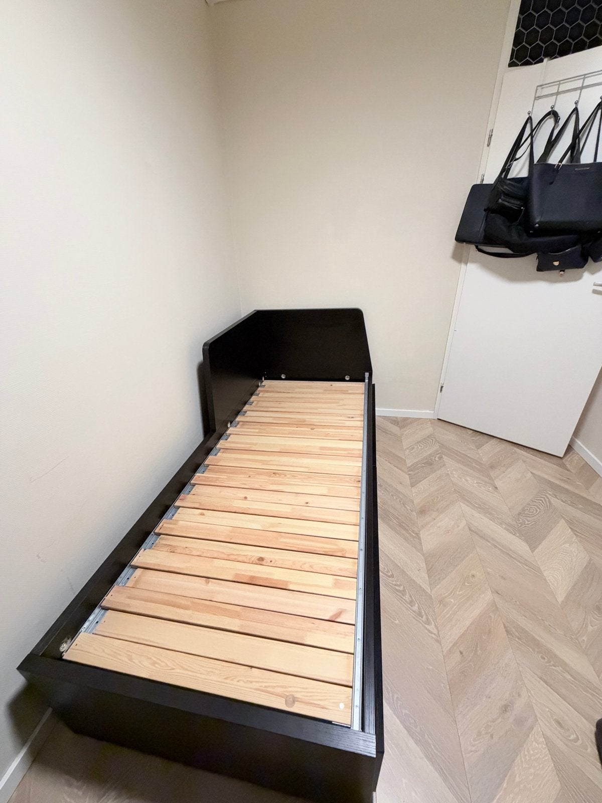 Ikea FLEKKE bedbank met 2 lades, Eenpersoons, Zwart, Ophalen of Verzenden, 80 cm