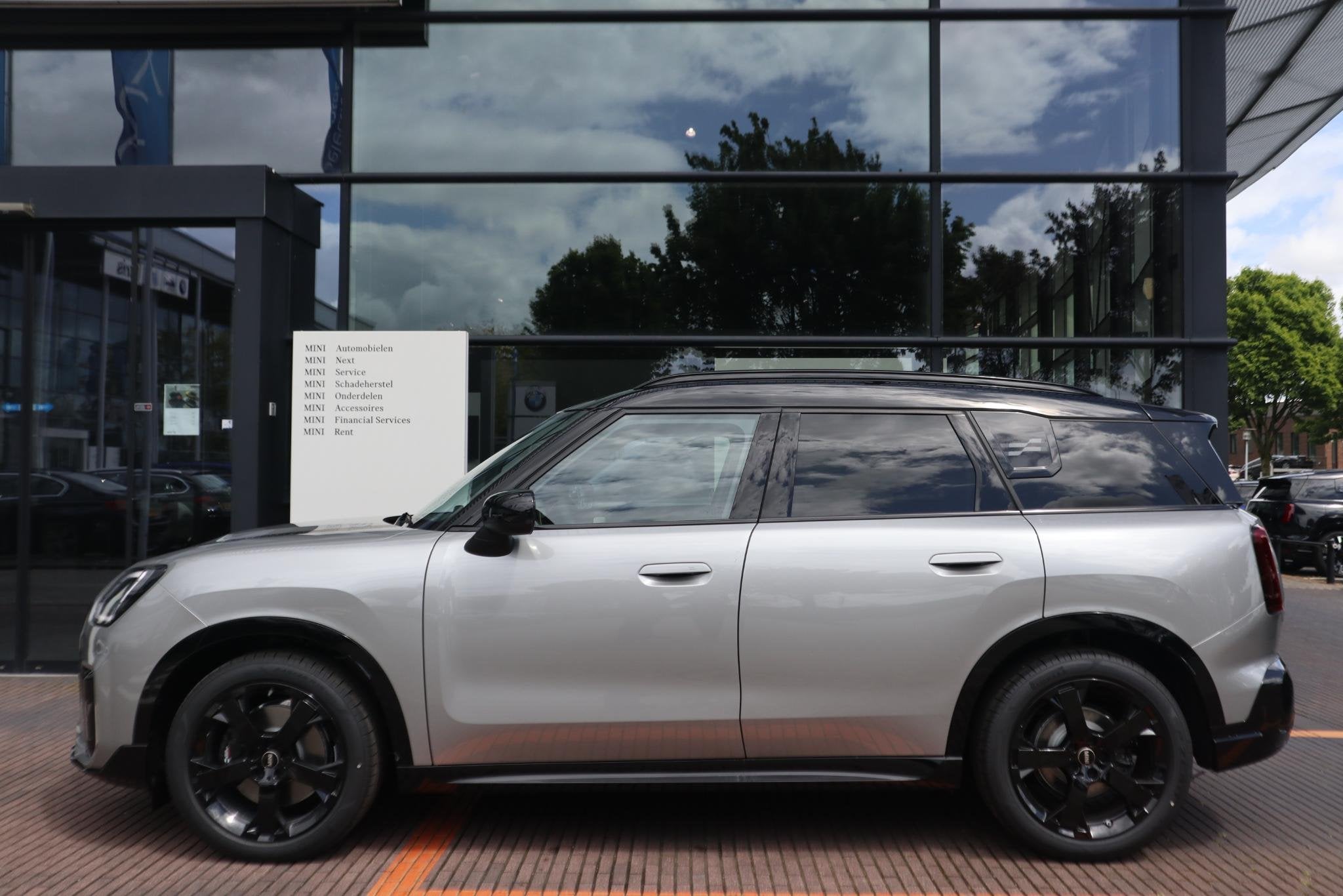 MINI Countryman C | Pakket M + John Cooper Works Uitvoering, Auto's, Stof, Bedrijf, Nieuw, 3 cilinders