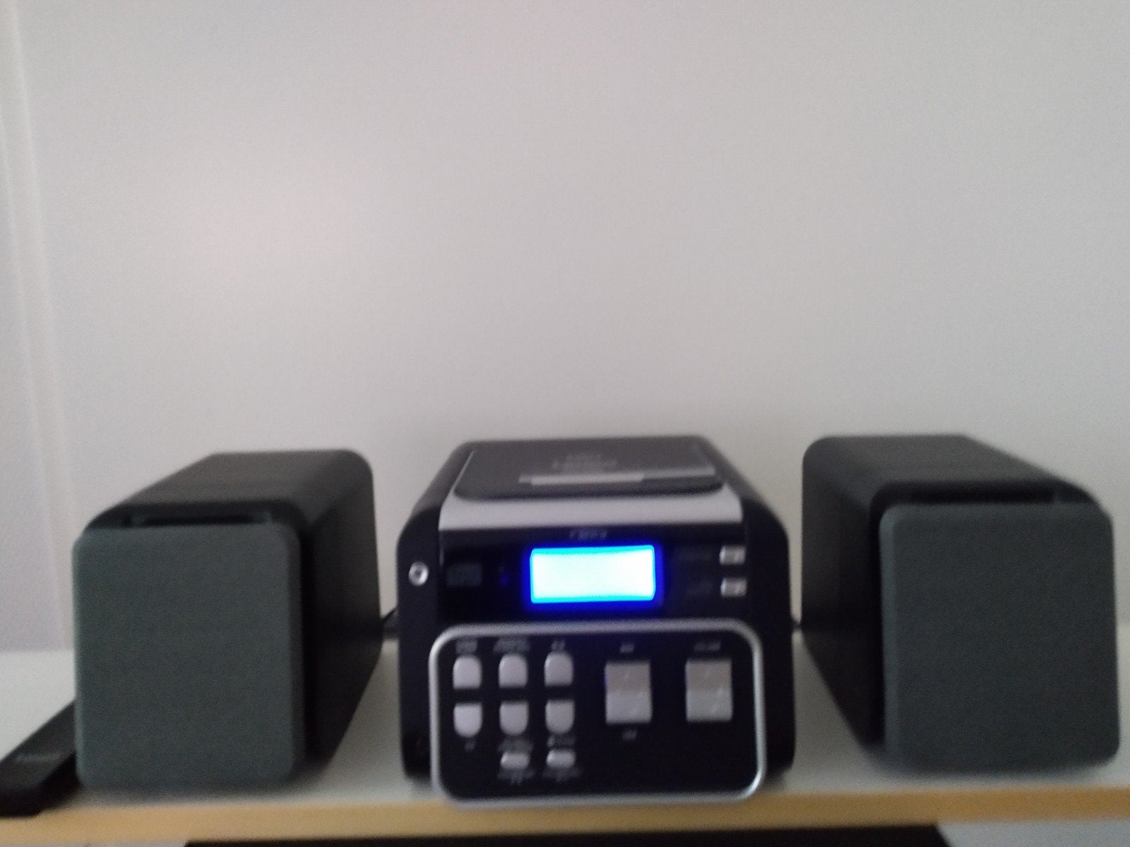 Gratis Lenco micro / mini stereo set nieuw lees advertentie, Ophalen, Nieuw, Tuner of Radio, Overige merken