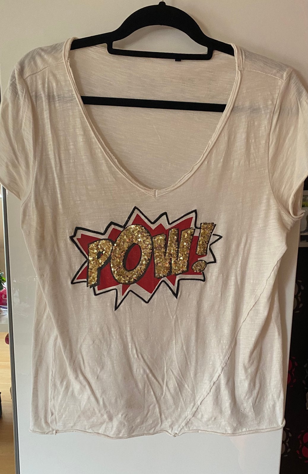 Als nieuw room kleur T-shirt shirt L 40 rood paillet POW!, Maat 38/40 (M), Ophalen of Verzenden, Zo goed als nieuw, Korte mouw