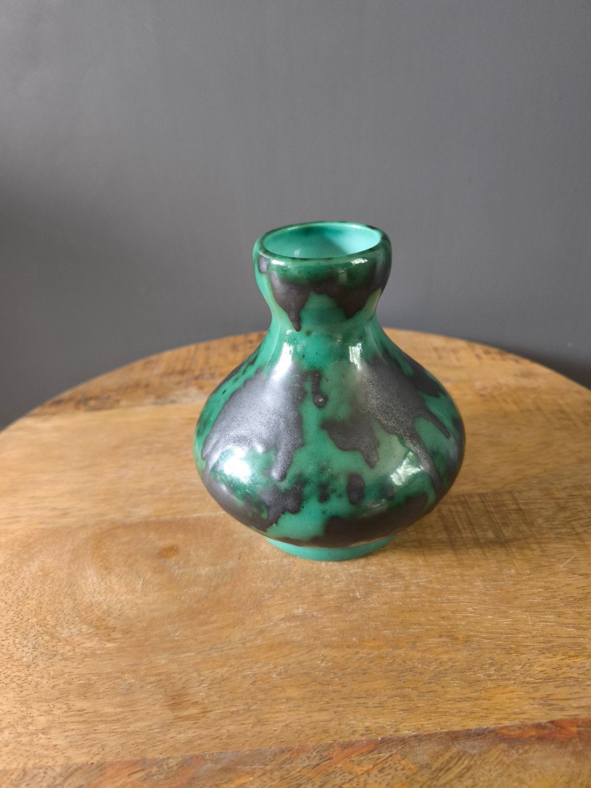 Eskaf Steenwijk vaasje met typische glazuur, Antiek en Kunst, Ophalen of Verzenden