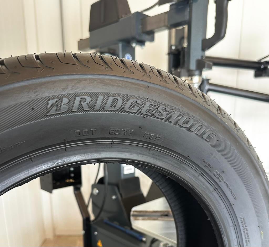 4 Stuks Bridgestone 195 60 16 Zomerbanden Inclusief Montage, Auto-onderdelen, Banden en Velgen, 195/60 R16, 16 inch, Nieuw, Ophalen of Verzenden