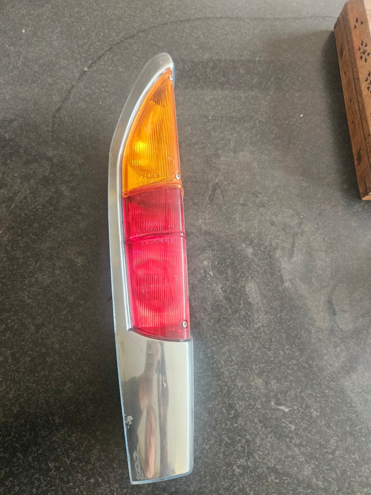 Achterlicht Oldtimer peugeu, Ophalen of Verzenden, Gebruikt, Universele onderdelen