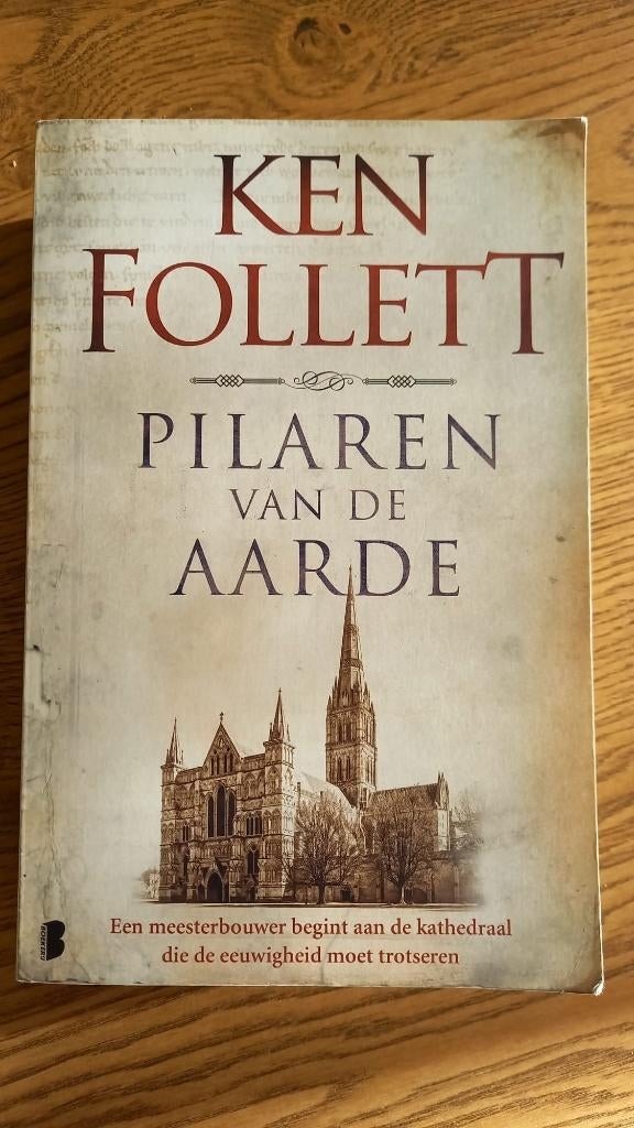 3 boeken Ken Follett (Kingsbridge serie), Boeken, Gelezen, Ken Follett, Ophalen of Verzenden, Nederland