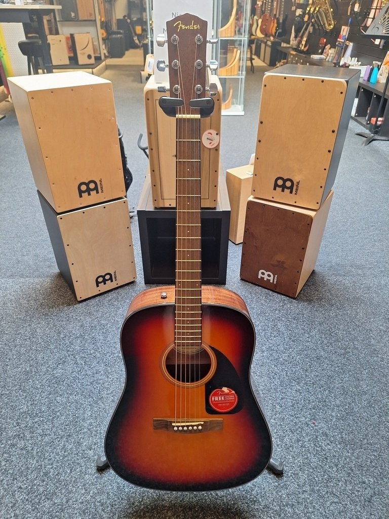 Fender CD60 Westerngitaar - Sunburst - B-Stock, Leo House, Birches Industrial Estate, Imberhorne Lane, East Grinstead RH19 1QZ, Verenigd Koninkrijk