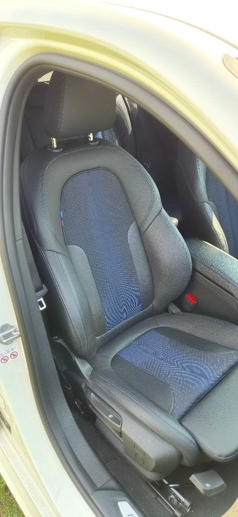 Foto 11 van BMW 1-Serie 118i 136pk 2021 Executive Edition M-sport
