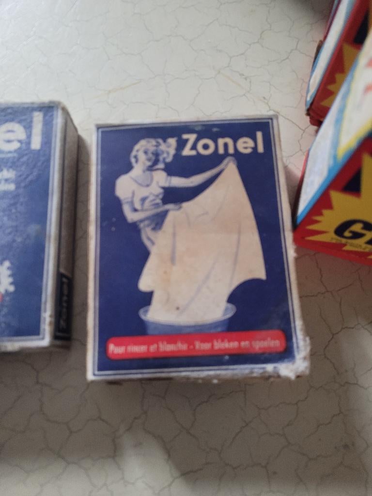 Vintage pakjes Zonel bleekmiddel p/st 5 euro, Gebruikt, Belle Vieille Brocante, Ophalen of Verzenden, Jolandamonsieurs@gmail.com