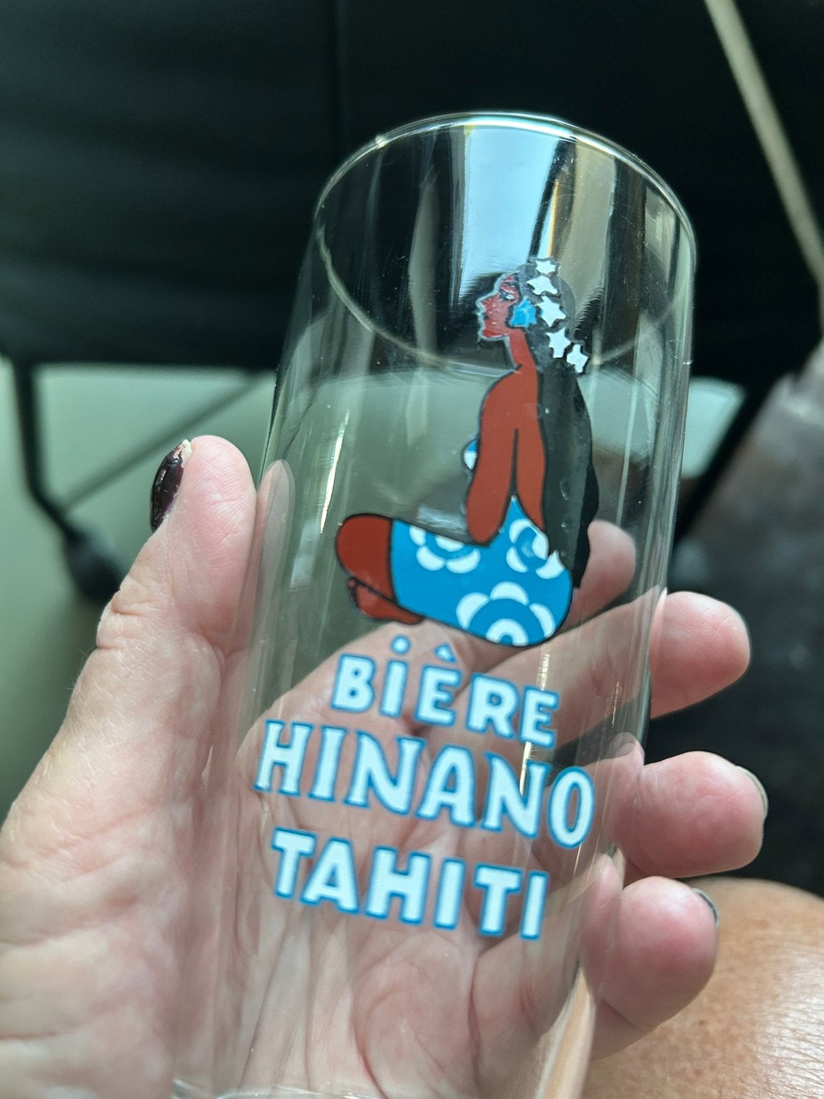 Vintage Uniek Zeldzaam Bierglas Hinano Tahiti, Ophalen of Verzenden, Gebruikt, Glas of Glazen, Overige merken