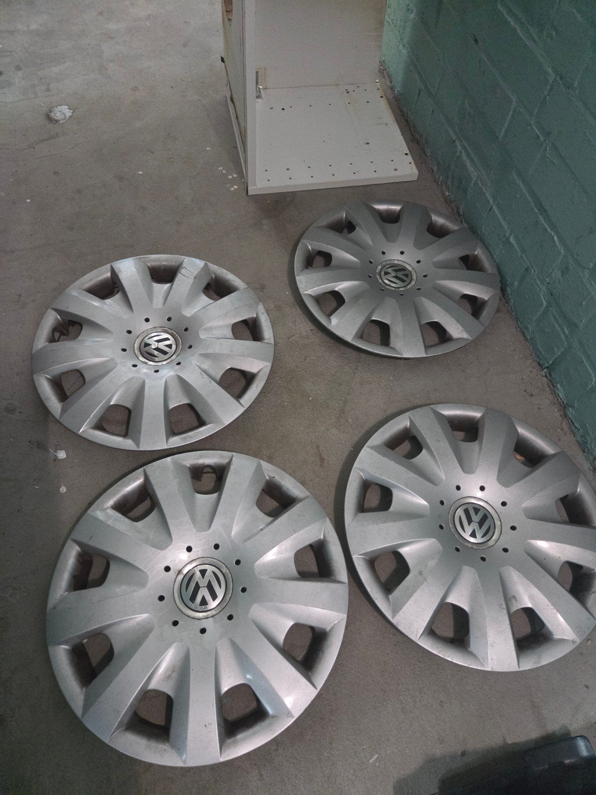 Set van 4 VW wieldoppen 15 inch, Auto diversen, Wieldoppen, Ophalen of Verzenden, Gebruikt