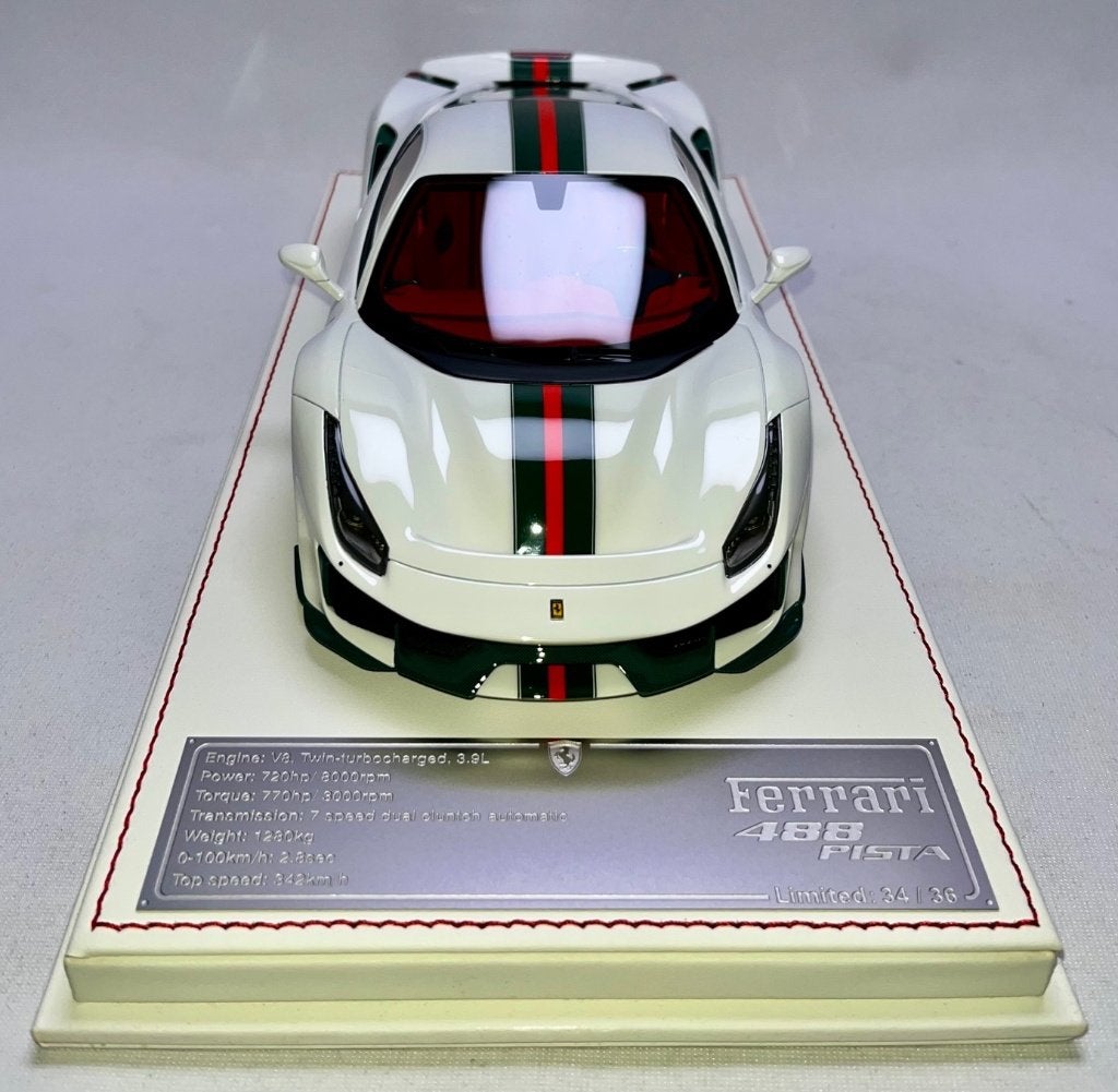 Ferrari 488 Pista Novitec 1:18 Wit van Davis & Giovanni, Ophalen of Verzenden, Zo goed als nieuw, Auto, Overige merken