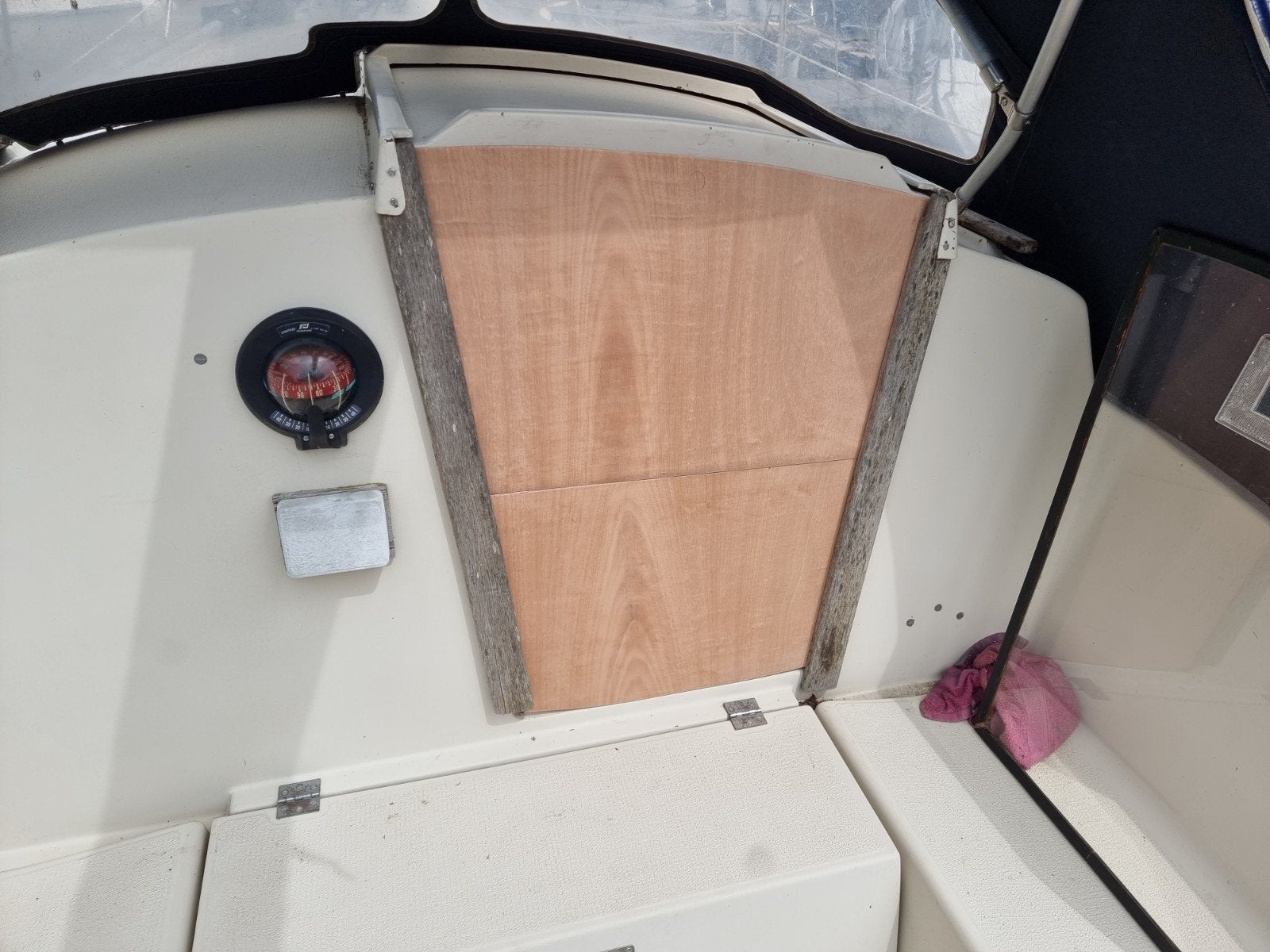 Beneteau Baroudeur, Ophalen, 105 cm, Binnenboordmotor, Beneteau