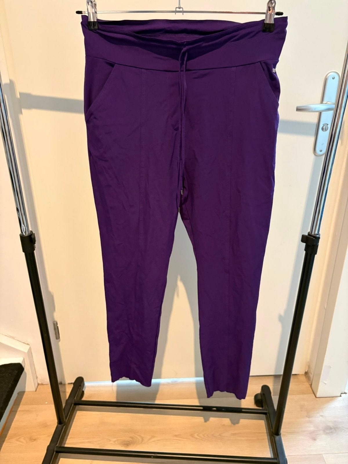 Ambika paarse travelstof broek maat L, Paars, Maat 42/44 (L), Ophalen of Verzenden, Zo goed als nieuw