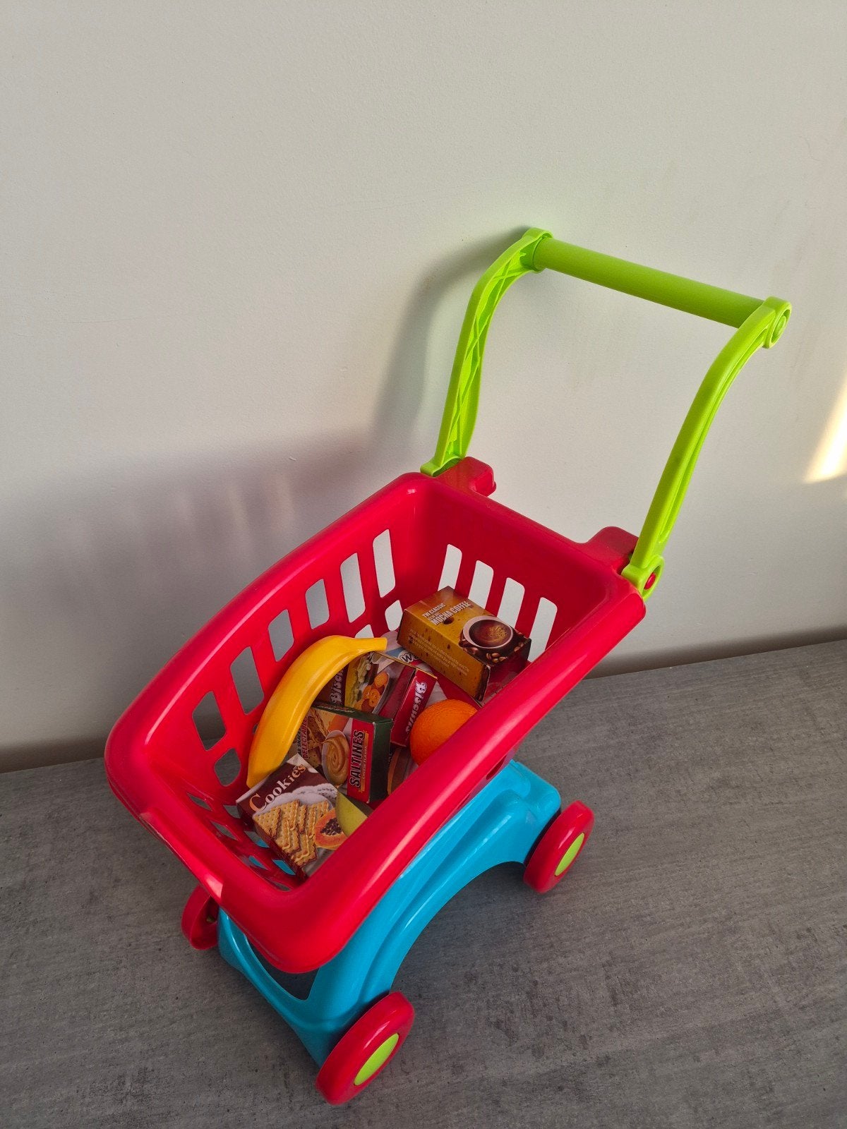 Leuke speelgoedwinkelwagen voor kinderen, Ophalen, Gebruikt, Jongen of Meisje