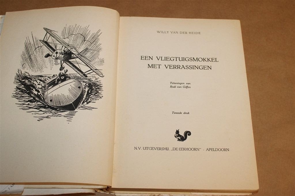 Vliegtuigsmokkel met Verrassingen — Bob Evers 25, 1958, Ophalen of Verzenden, Gelezen