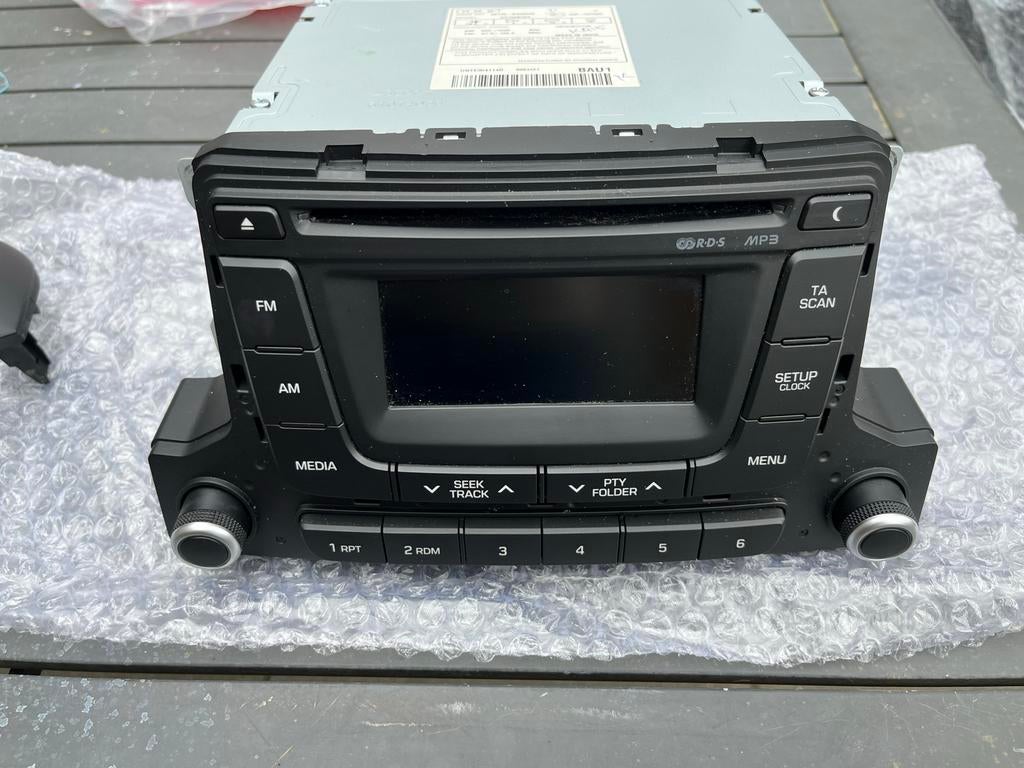 Originele autoradio Hyundai i10 2014 inclusief dashboard, Auto diversen, Autoradio's, Ophalen of Verzenden, Gebruikt