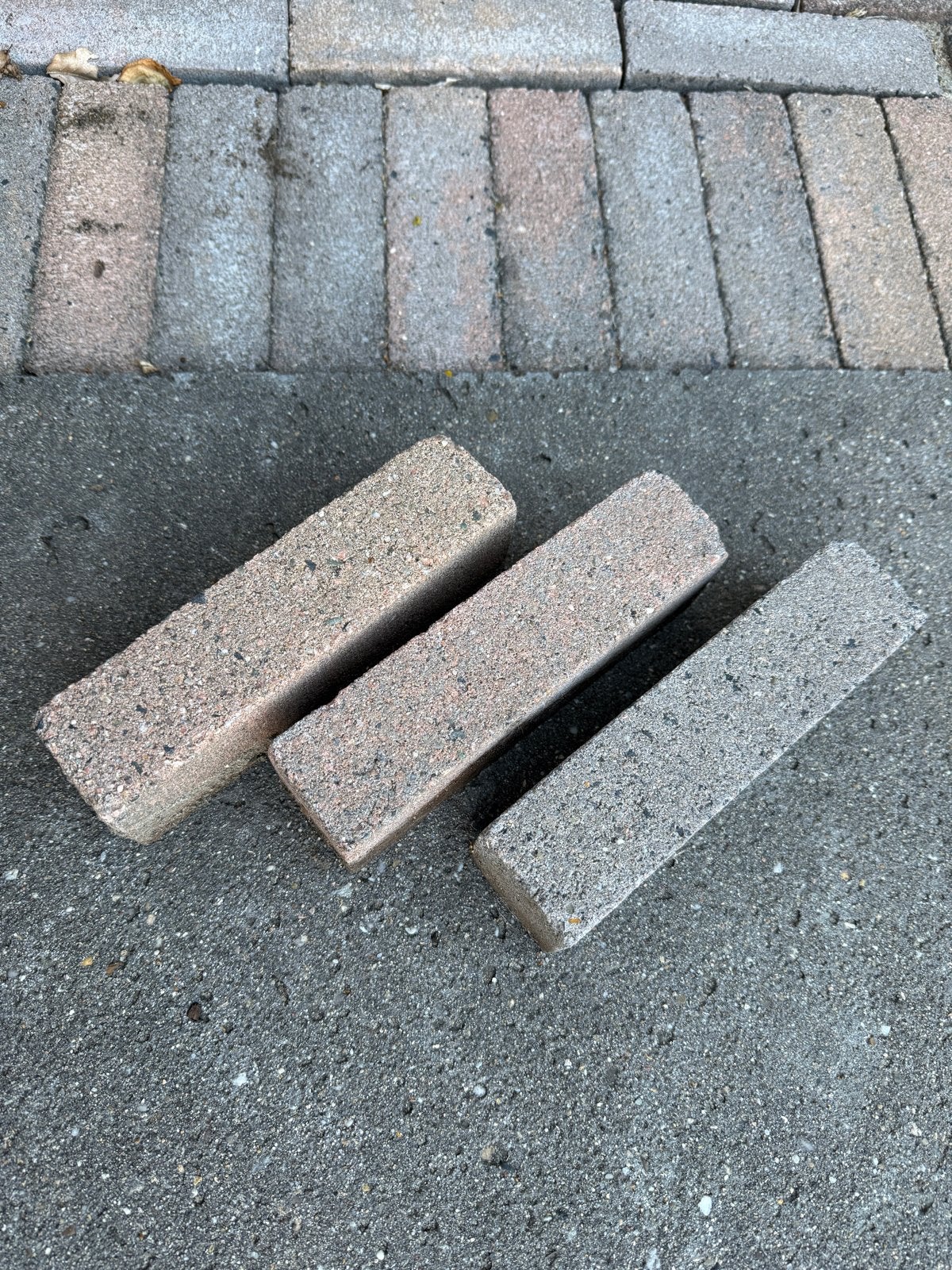 Gratis Gebruikte betonklinkers 20x6x5 cm (ca. 6m²), Ophalen, Overige materialen, Gebruikt, 20 tot 40 cm