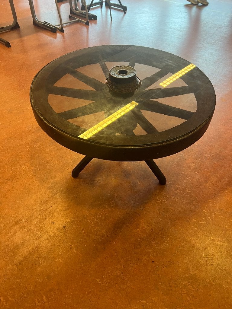 wagenwiel tafel met glas, Ophalen
