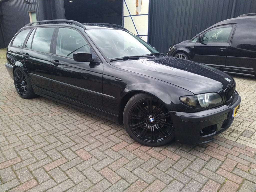 BMW 3 Serie Touring 316i Black&Silver II (bj 2004), Auto's, BMW, Traction-control, 4 cilinders, Zwart, Handgeschakeld