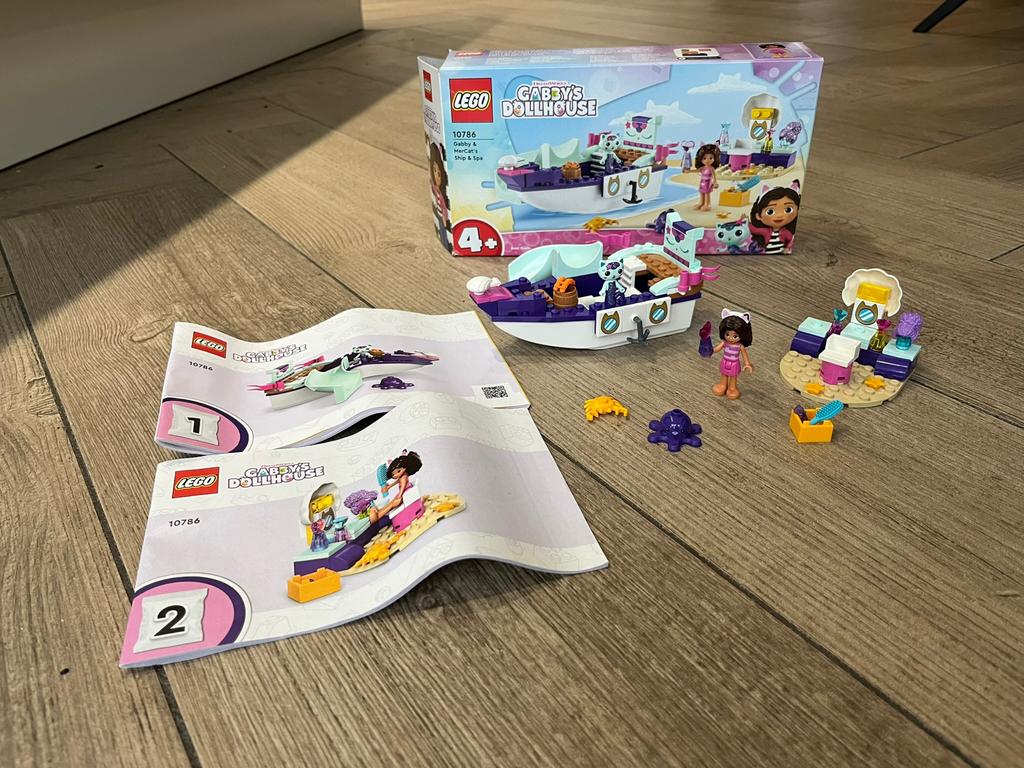 Lego 10786 Gabby's Dollhouse, Gabby & MerCat’s Ship & Spa, Ophalen of Verzenden, Zo goed als nieuw, Complete set, Lego