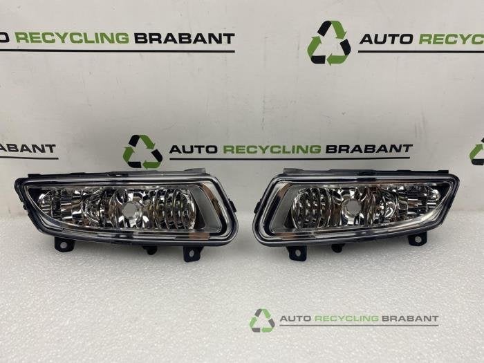 Mistlamp links-voor van een Volkswagen Polo, Gebruikt, -, -, Ophalen of Verzenden