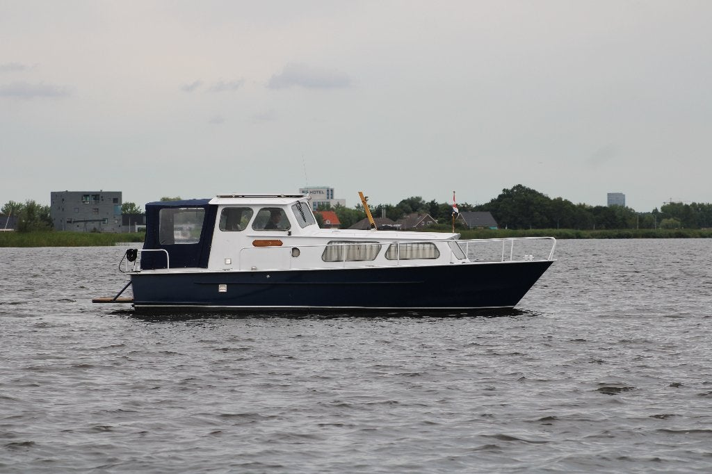 Ariadne Kruiser 8.70 – Nette en vaarklare gezinskruiser, Watersport en Boten, Overige merken, 9 m, Gebruikt, Walstroom