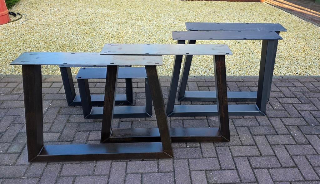 Stalen poten per set 25,-, Ophalen, Rond, 50 tot 100 cm