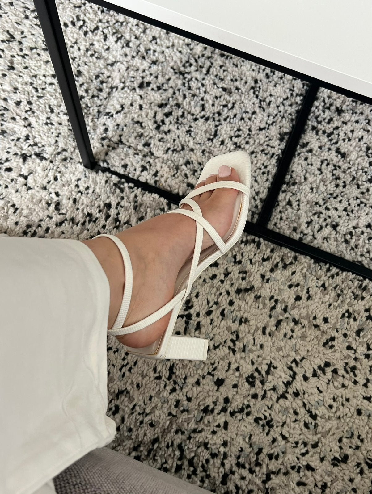 Pull & Bear sandalen met hak maat 37, Verzenden, Zo goed als nieuw, Sandalen of Muiltjes