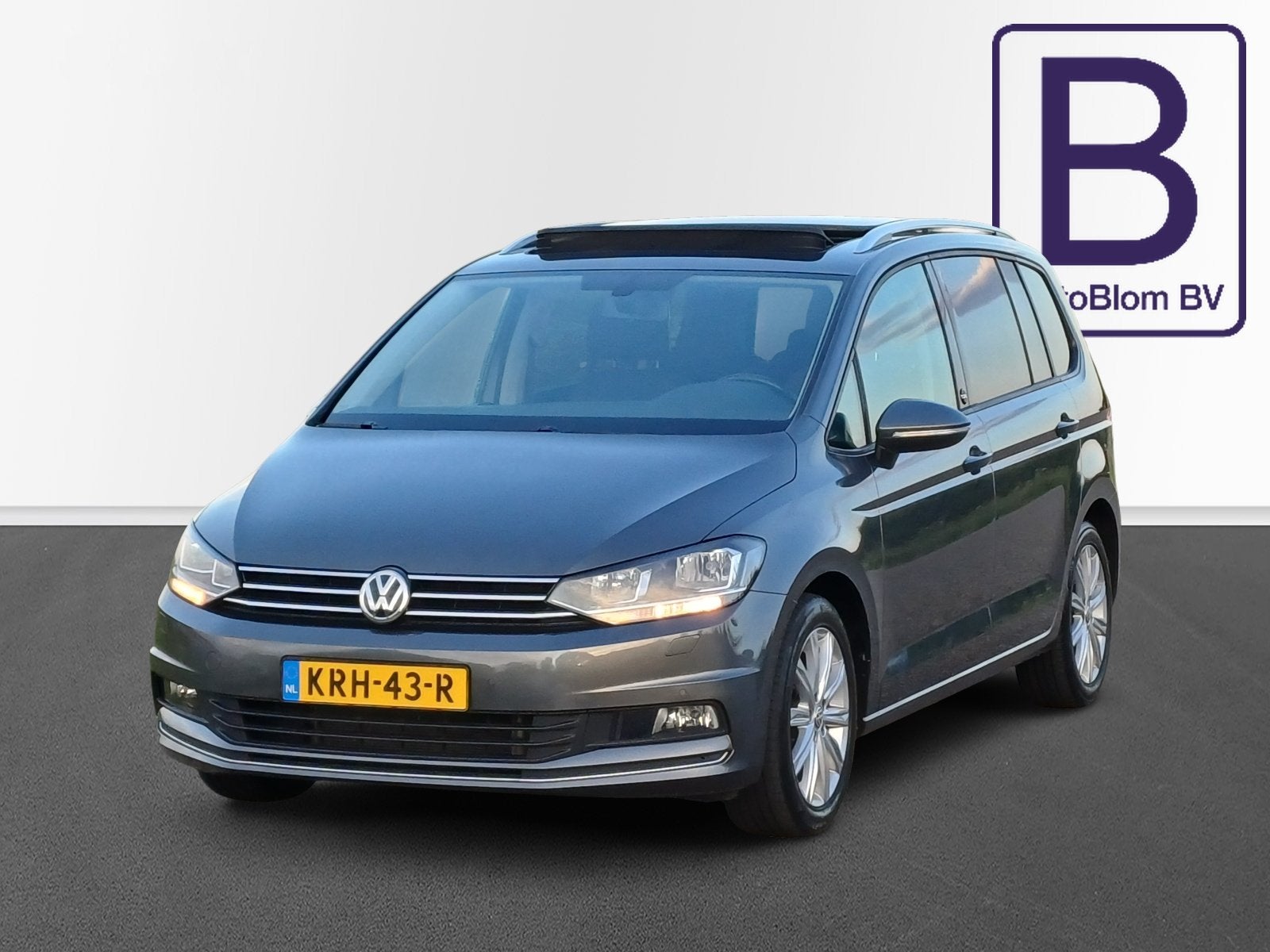 Volkswagen Touran 1.4 TSI Sound 7p / Trekhaak / Panodak / Ca, Auto's, Volkswagen, Voorwielaandrijving, Gebruikt, Euro 6, 4 cilinders